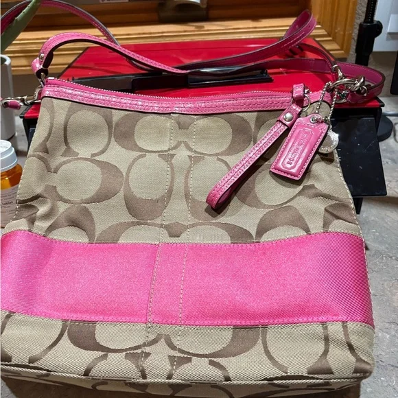 Coach Brown and Pink Signature Shoulder Bag/ cross body! - Picture 1 of 10